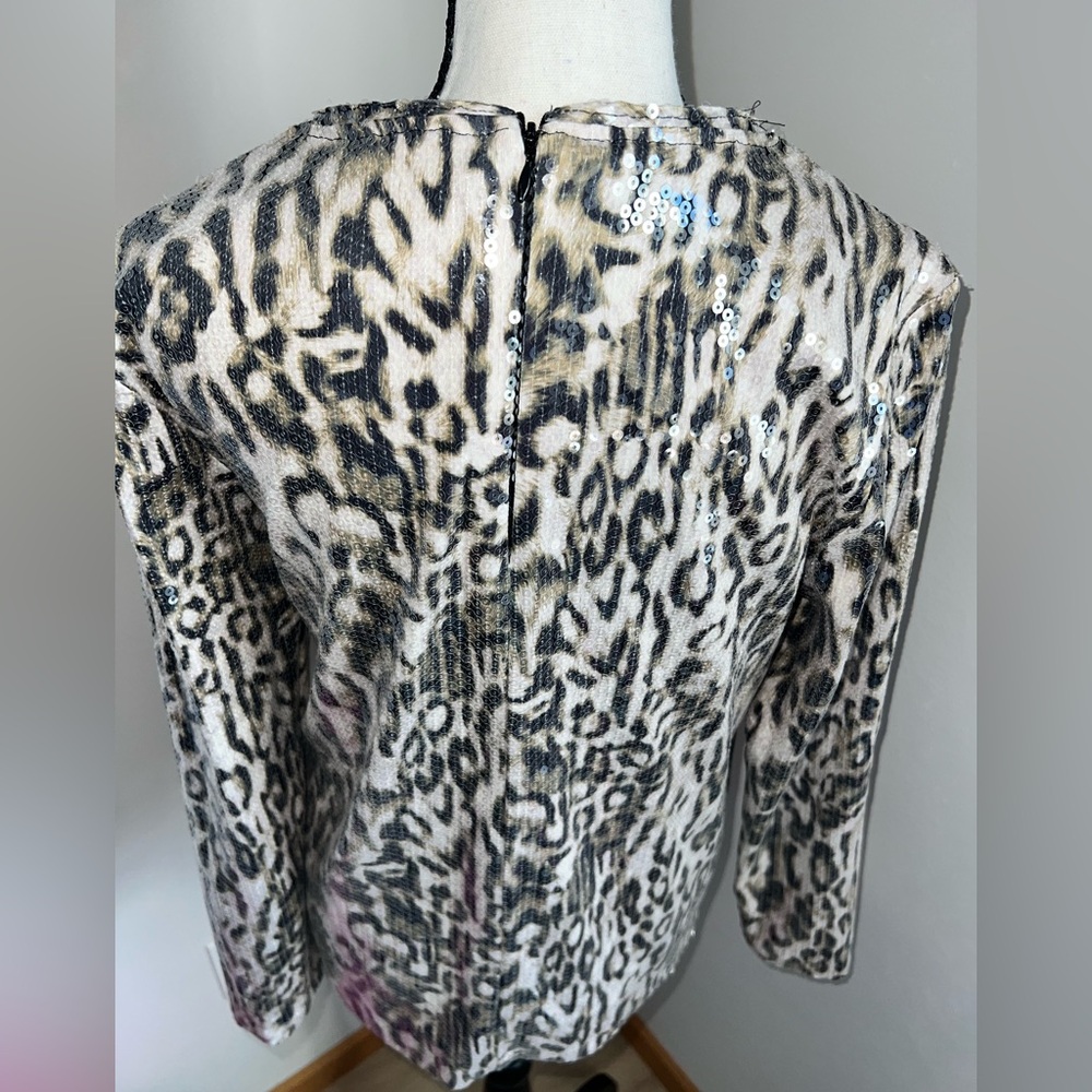 Sequined leopard top ✨ 🐆 - Picture 5 of 12